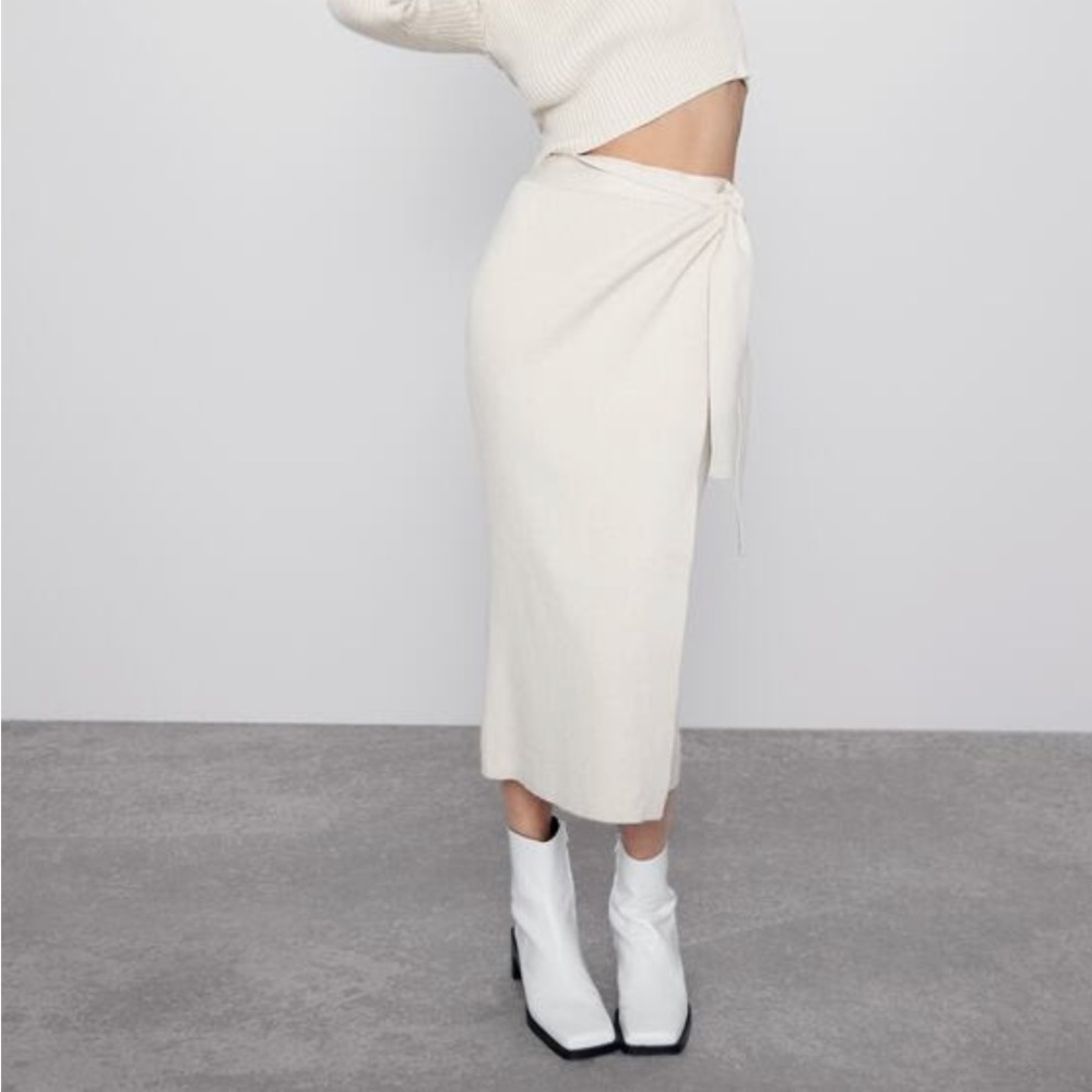 ZARA Knit Wrap Skirt Ecru Small